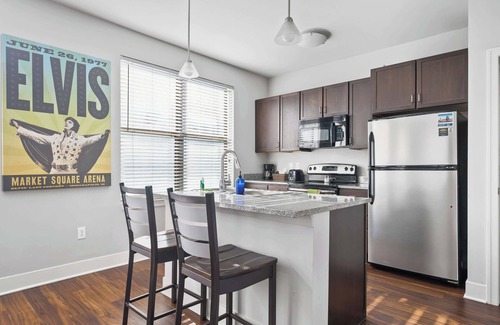 Mile Square Apartment | 2 Downtown combined units with free parking