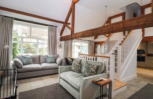 Lyme Regis Cottage | 2 ENGINE HOUSE, pet friendly, with open fire in Lyme Regis