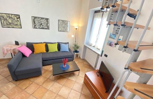 Trezzano Rosa Apartment | 2 Fiat Discografica, in Coorte Tranquilla, vicino a Leolandia, comoda per Gruppi o Famiglie