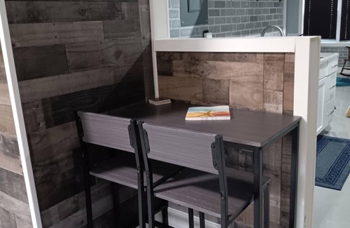 Carrollton Cottage | 2 fireplaces, fire pit @Leesville Lake 2 Private Bdrms NO Stairs 25% 3rd night