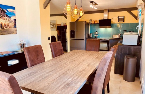 Capdrot House | 2 Gites with Aircon and Private Heated Salt 10x4 Pool - 40 Mins Bergerac