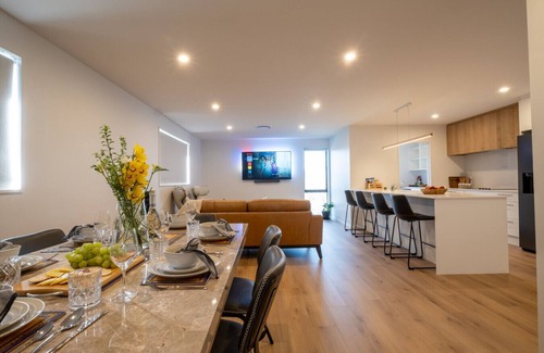 Prebbleton House | 2 Houses | Games Rooms | Walking distance to shops