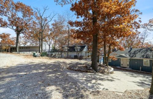 Gravois Mills House | 2 Lakefront Homes: Wide Decks, Great View, Kayaks