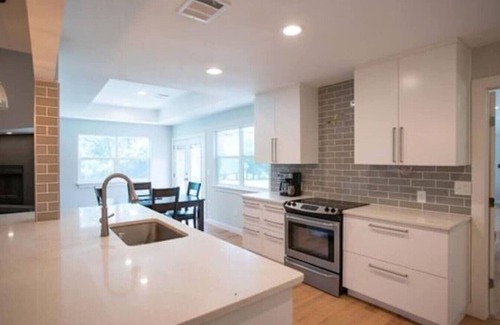 Manchaca House | 2 Large Bedrooms | Open Living | Peaceful