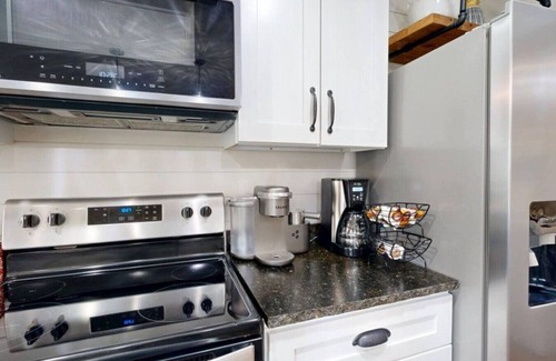Bryan Apartment | 2 Living Rooms! Playstation provided! Extra sleeping area. 3 BDRM-2 Bath. CLEAN!