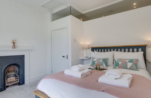 Melton Constable House | 2 Marestail Cottages