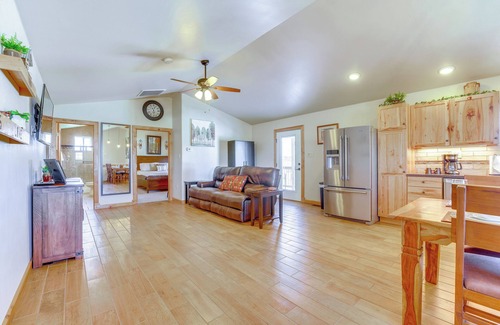 Fruita House | 2 Mi to Dinosaur Journey Museum: Mtn-View Haven!