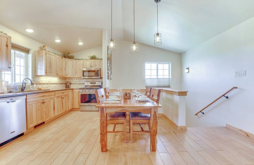 Fruita House | 2 Mi to Dinosaur Journey Museum: Mtn-View Haven!