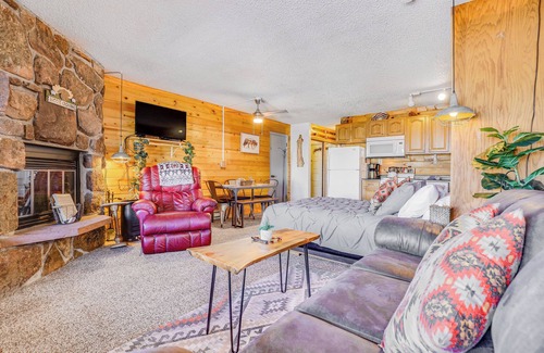 Granby Condo | 2 Mi to Granby Ranch: Dog-Friendly Studio!