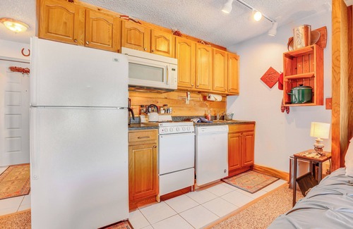 Granby Condo | 2 Mi to Granby Ranch: Dog-Friendly Studio!