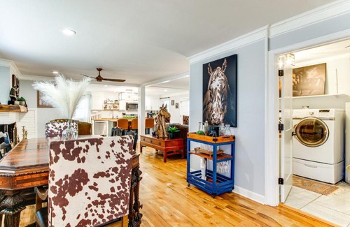 Aiken House | 2 Mi to Historic Horse District Dog-Friendly Home