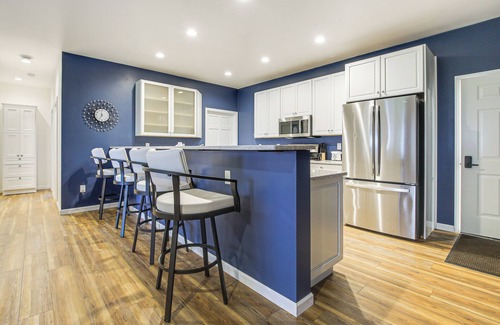 Abrams House | 2 Mi to Lake Michigan: Home w/Patio in Green Bay