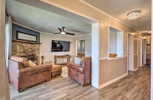 Banner Elk Apartment | 2 Mi to Skiing Beech Mountain Resort Condo!