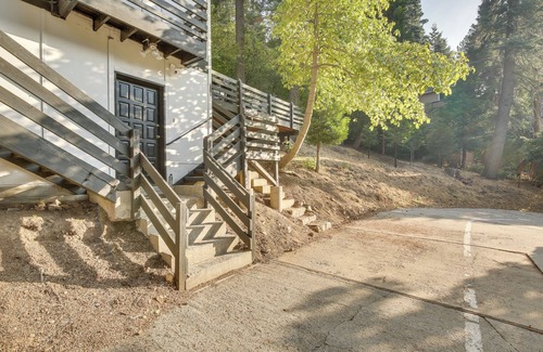 Arrowhead Villas Apartment | 2 Mi to Water: Lake Arrowhead Studio