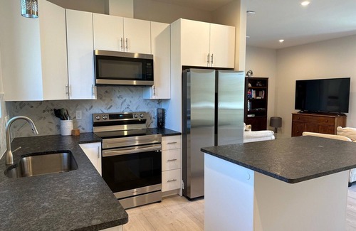 Wilmington Apartment | 2 min to Trails End boat ramp & park - Welcome to Villa Nova 2 bedroom apartment