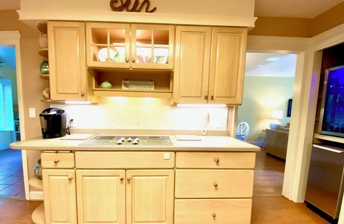 Palmetto Dunes House | 2 Min Walk 2 Beach Pickleball Golf Tennis Restaurants. Pvt Heated Pool SPA Bikes