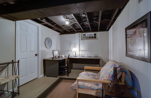 Harters Heights House | 2 Minute Walk to ND Campus and Eddy St. Commons!