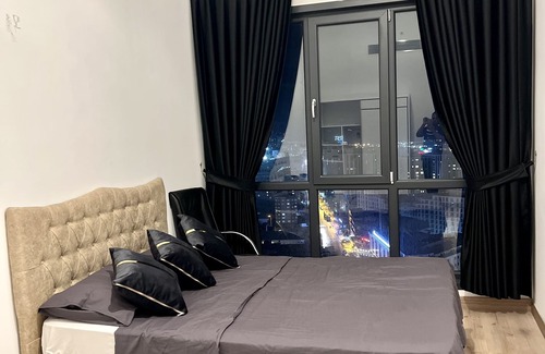 Esenyurt Apartment | 2 minutes walk to shopping centre, metro bus station with city views