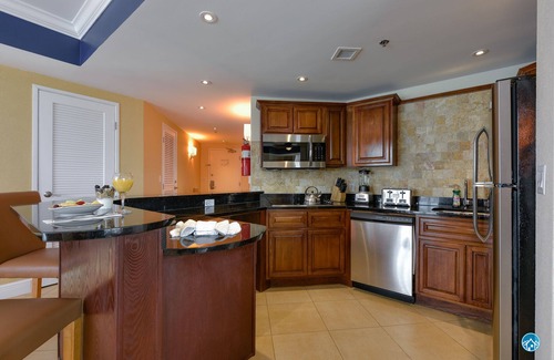 Palm Beach Apartment | 2 OCEAN VIEW BALCONIIES! Beautiful apt in Divi Phoenix - PALM BEACH - 4 guests