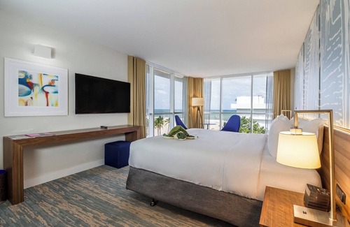 Central Beach Hotel | 2 Ocean View Resort Units with Outdoor Pool Close to Local Gems