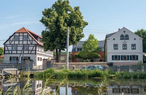 Radeburg House | 2 on the estate - Mosch
