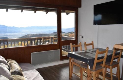 Font-Romeu-Odeillo-Via Apartment | 2 Pièces cabine, balcon sud, parking, proche centre-ville à Font-Romeu - FR-1-580-11