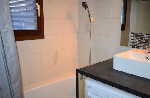 Font-Romeu-Odeillo-Via Apartment | 2 Pièces cabine, balcon sud, parking, proche centre-ville à Font-Romeu - FR-1-580-11