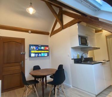 Bonnelles Apartment | 2 pièces les écuries du château