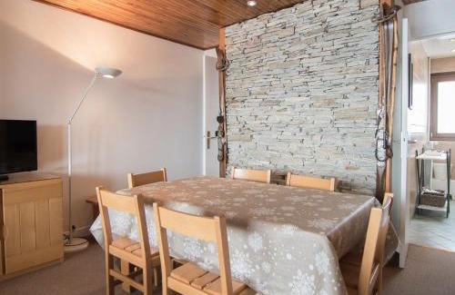 Val Claret Apartment | 2 pièces Sud, ski aux pieds, balcon, TV, WIFI - FR-1-449-75