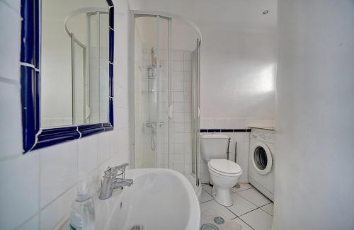 Le Suquet Apartment | 2 pièces TERRASSE vue MER- 20 m de la PLAGE A1B120