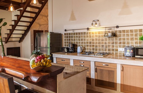Hin Hong Villa | 2 Private Tropical villas, 10 bedrooms, Event & Yoga space, for + 20 guests!