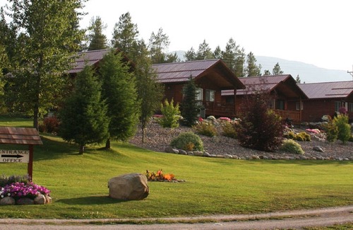 Coram Cabin | #2 - ROCKY MOUNTAIN CABIN – BEAUTIFUL PRIVATE SETTING, 6 MILES TO GLACIER PARK
