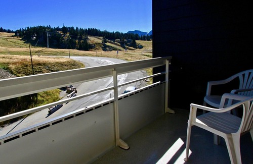 Chamrousse Apartment | 2-room apartment for 4 at the foot of the slopes