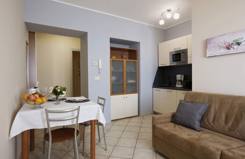 Carciano Apartment | 2-room apartment with small balcony in an Art Nouveau villa with communal pool
