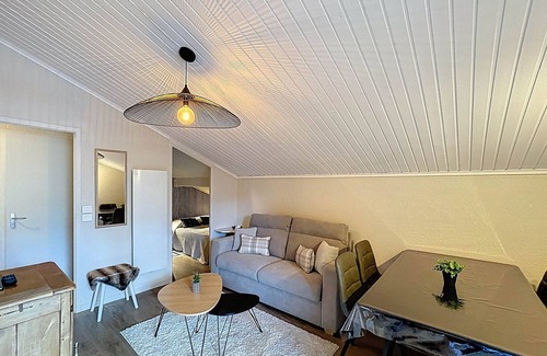 Les Bruyeres Apartment | 2-room apt 5 pers, ski-in/ski-out, Les Menuires, free parking