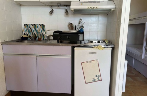 Cerbere Apartment | 2-Room Apt/Cabin, Sleeps 4, Beach, Parking, Pets Allowed