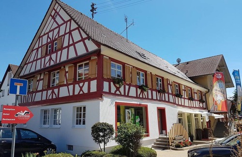 Uhldingen-Muehlhofen Apartment | 2-room family room with WC and shower for max. 4 people