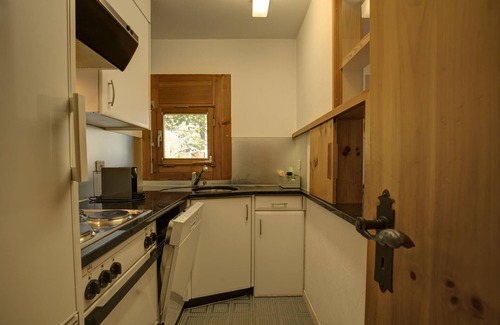 Silvaplana Apartment | 2-room flat with lake view on the 1st floor