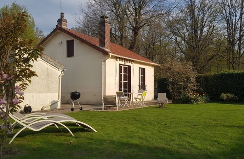 Coye-la-Foret House | 2-room house, 20mn from PARIS by direct train.