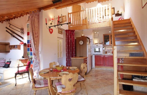 Forville Apartment | 2-Room Mezzanine Apartment for 4 in Briançon with Balcony and Parking