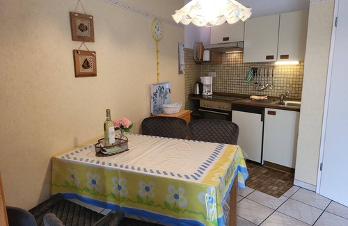 Busum Apartment | 2-room terrace (01 + 03) 4E1K - BUE - Haus Wildrose