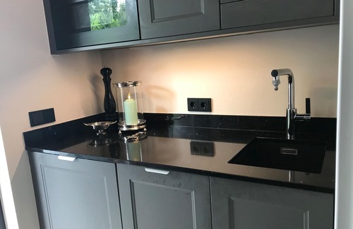 Tinnum Apartment | 2-room vacation apartment with fenced garden and parking space