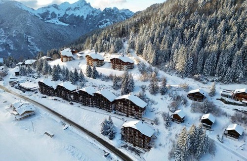 Station de Drouzin le Mont Apartment | 2 rooms + cabin with balcony and equipped kitchenette