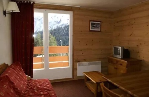 Le Pleynet Apartment | 2 ROOMS SLEEPS 5