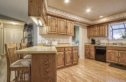 Hot Springs Village House | 2 Rubi Place - Lake Cortez Lakefront Sleeps 10 in Hot Springs Village Golf and
