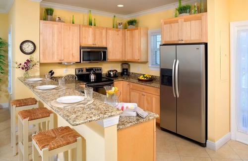 Marathon House | 2 Serene 3BR Villas Near White-Sand Beach with Spa and Watersport Activities