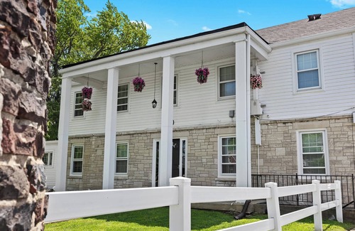 Audubon Apartment | 2 Spacious Units Close to Downtown & Expo Center