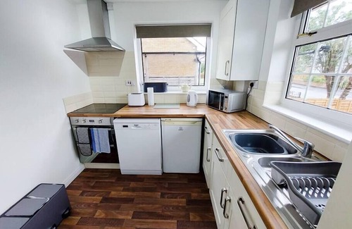 Scarborough House | 2 Spring Gardens - 2 bed holiday bungalow