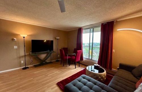 Dalhousie Apartment | 2-Storey Condo in The Fortress with Pool, Gym, WiFi, Parking