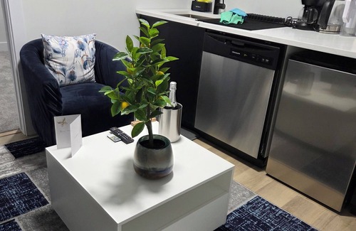 Southwest Edmonton House | 2 Suites, 2 Bedrooms, 2 Bathrooms & 2 living areas.